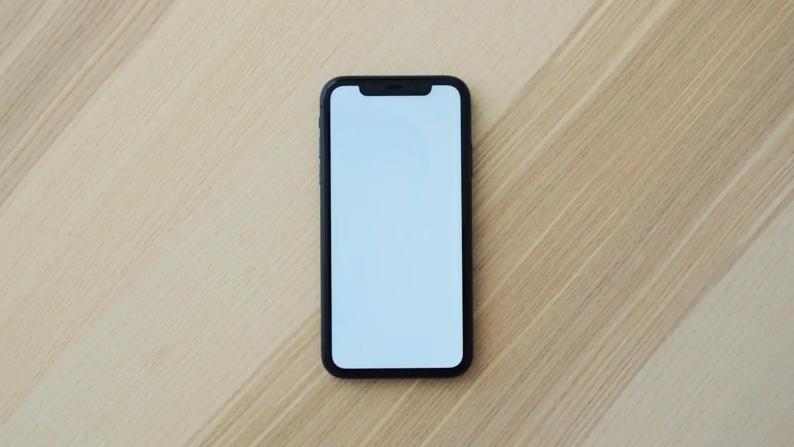 Motorola’s Razr Fold Arrives to Answer a Question Nobody Asked