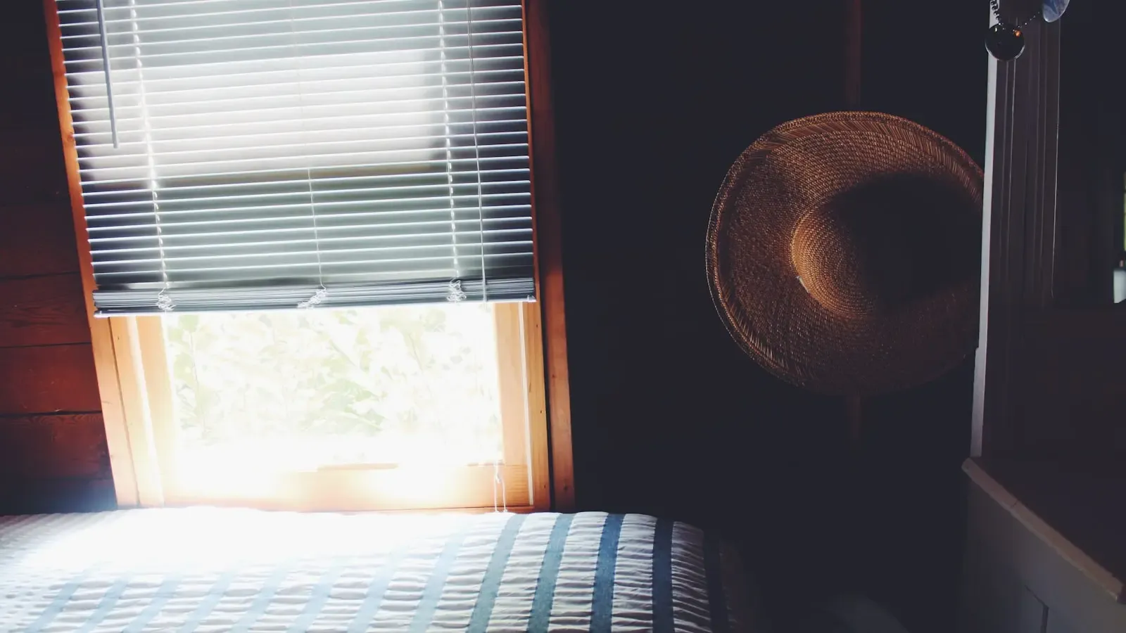 How Can You Optimize Restorative Sleep Cycles Without Relying On Medication