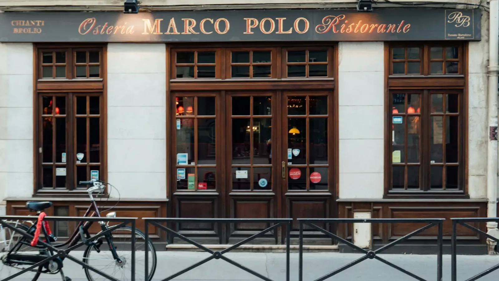 Paris Bets Big on Zero-Proof Wine