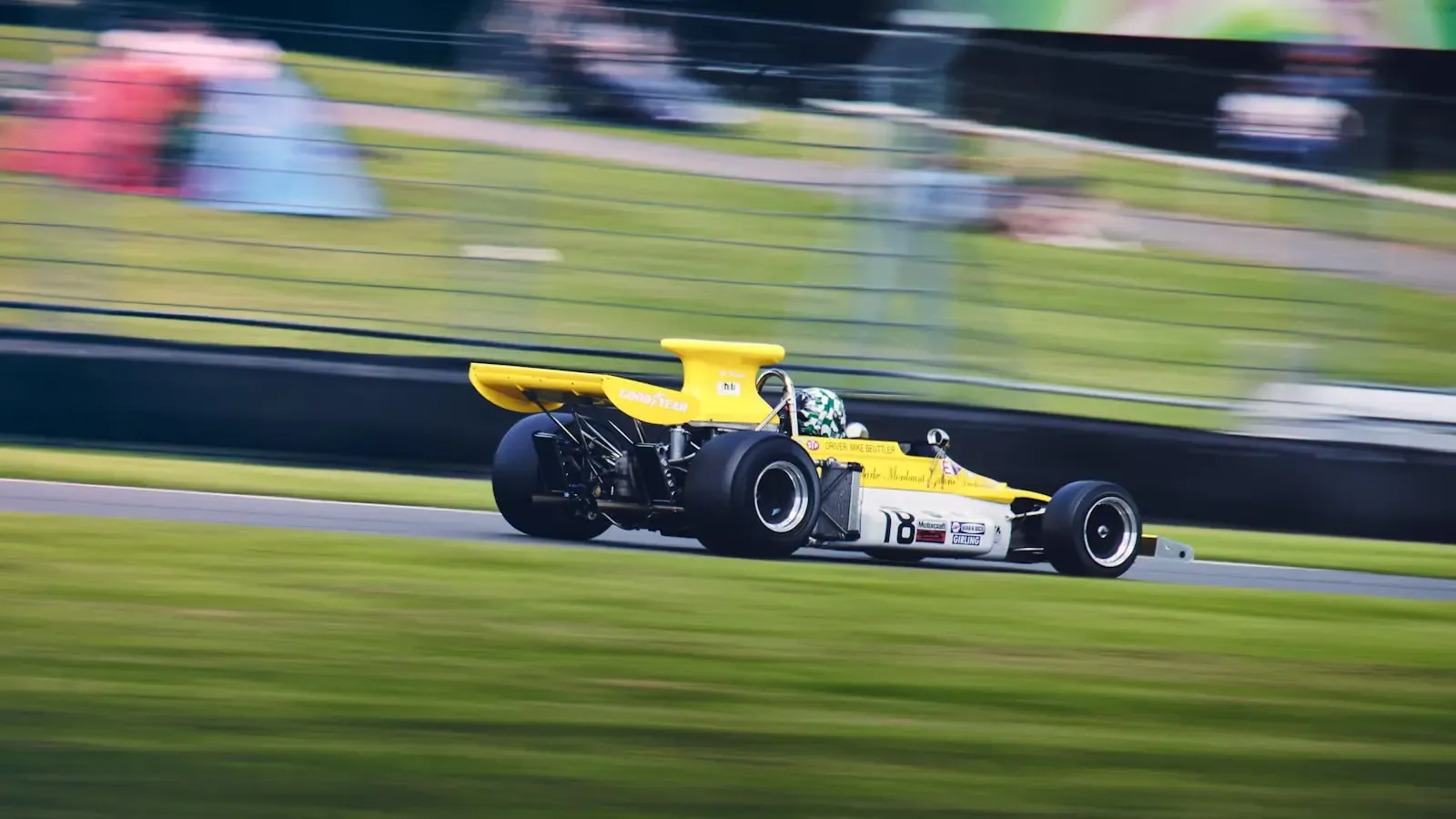 How Do Formula 1 Drivers Memorize Complex Steering Wheels While Racing at 200 MPH