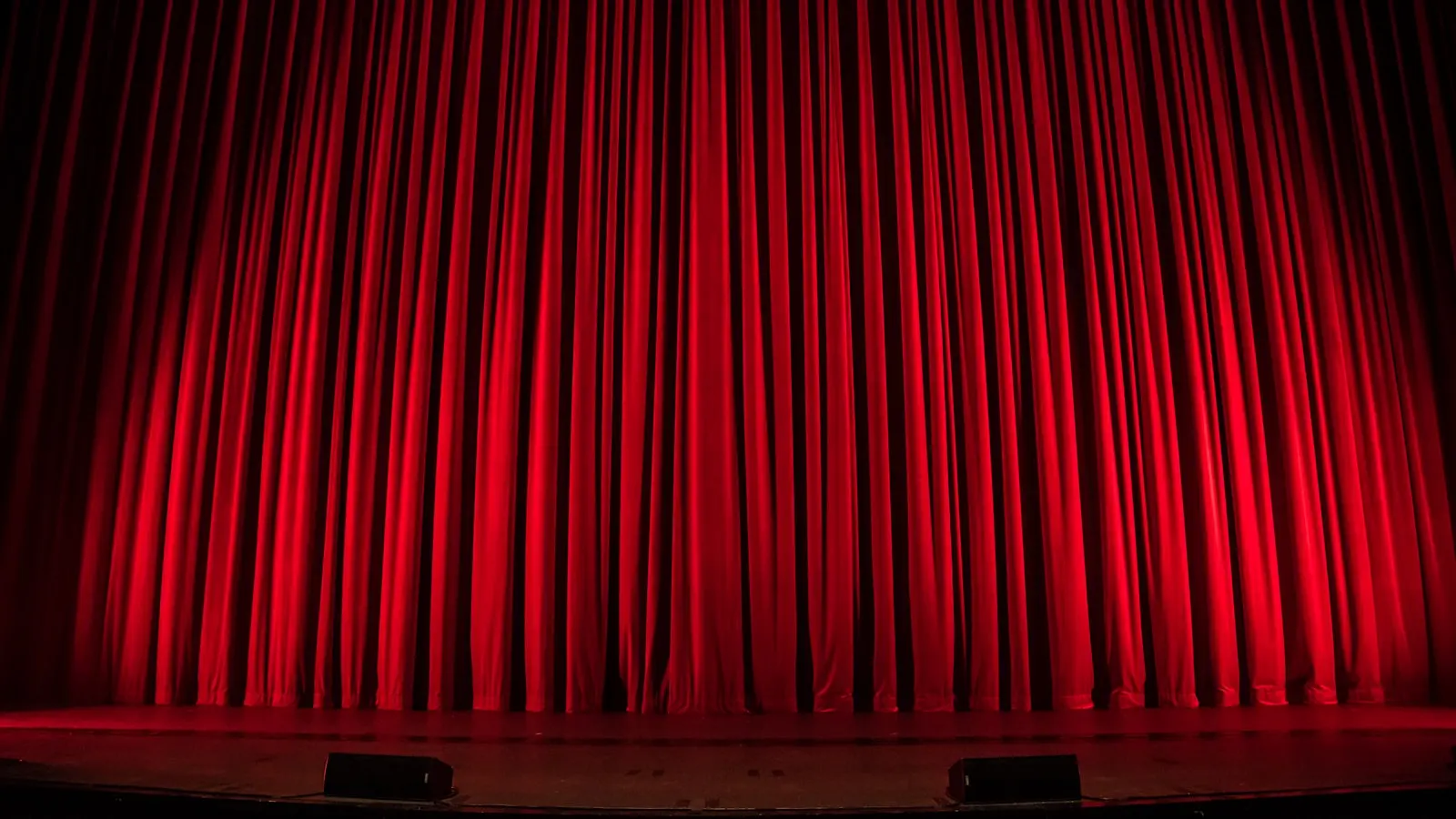 How Can Actors Switch Convincingly Between Comedy and Villain Roles?