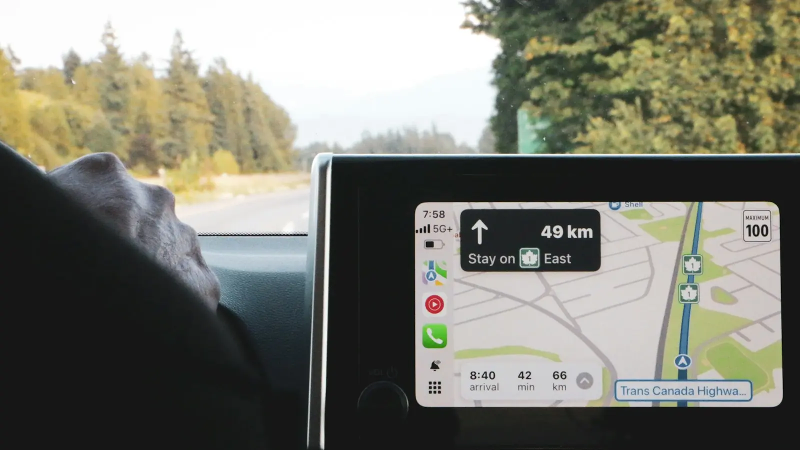 Which Offline Navigation Apps Work Best for Road Trips?
