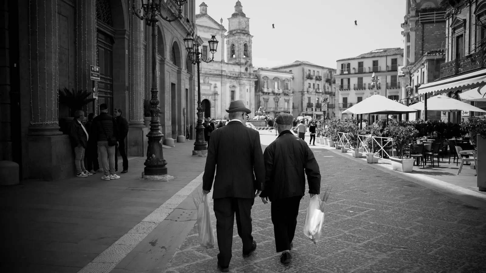 Is Catania or Palermo Better for Solo Female Nightlife and Safety?