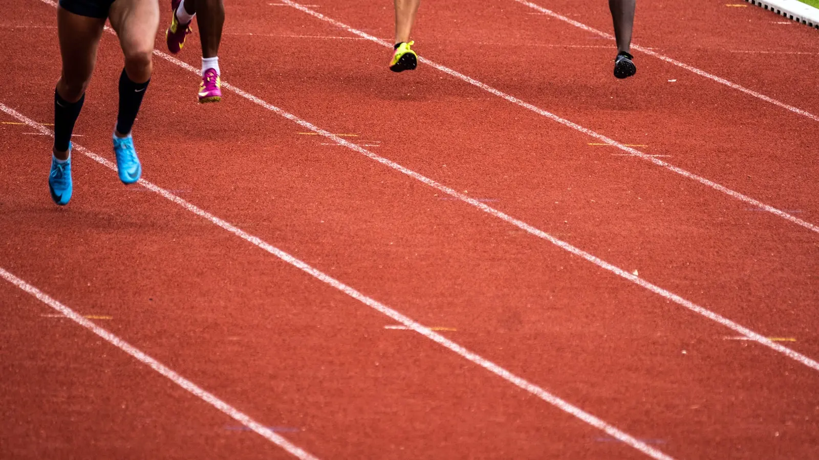 How Should Runners Choose Their First Carbon-Plated Shoes?
