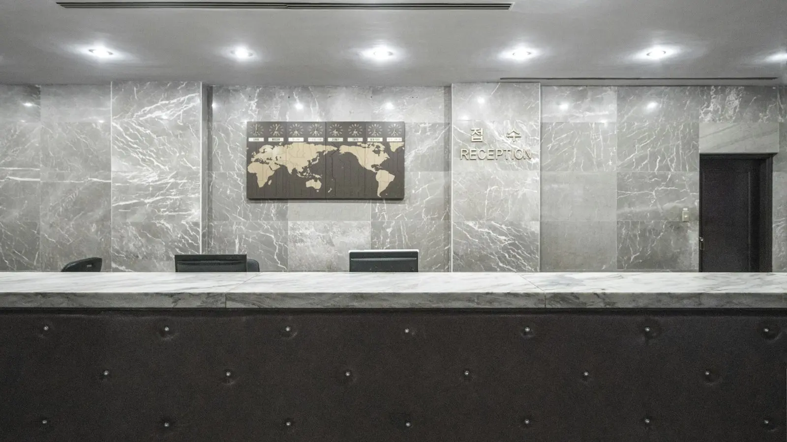 How Can a Small Hotel Estimate Direct Booking Costs?