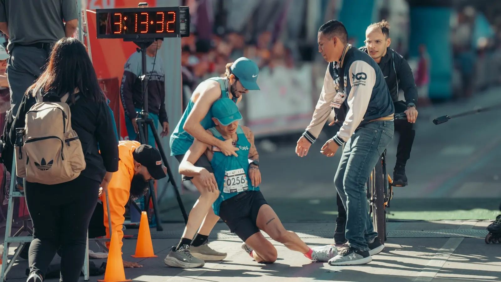 How Can Endurance Runners Scientifically Accelerate Muscle Recovery After Races