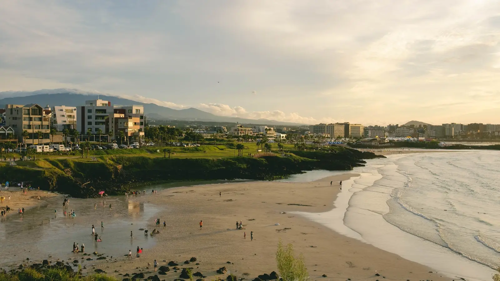 How can you make the most of a nine-hour layover in Jeju?
