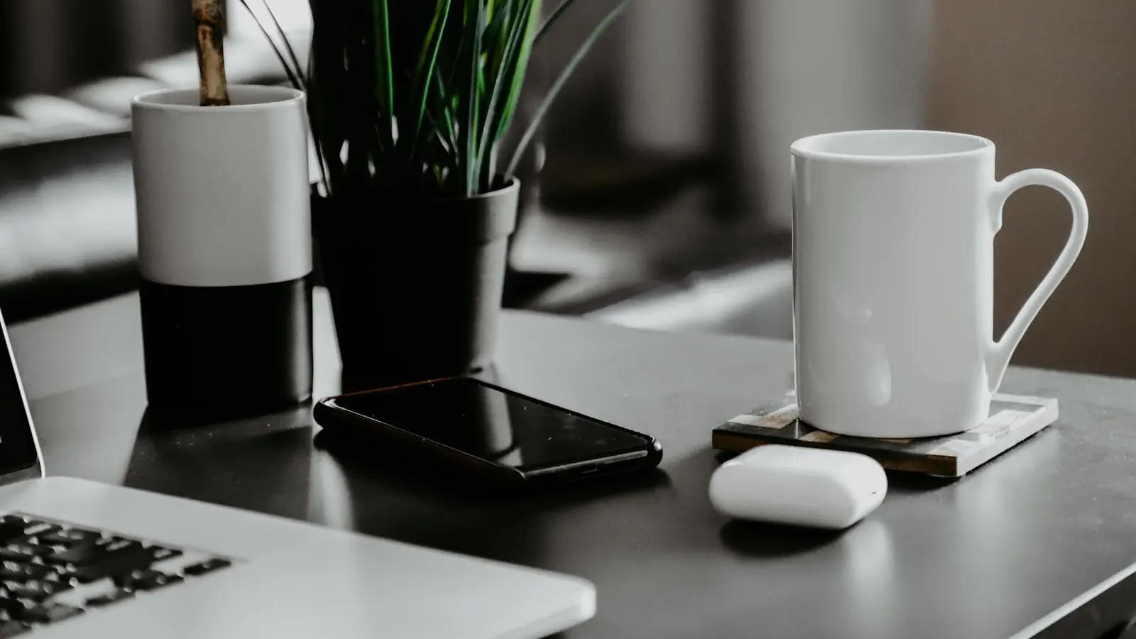 How Can You Maximize Workflow Efficiency In A Small Urban Apartment