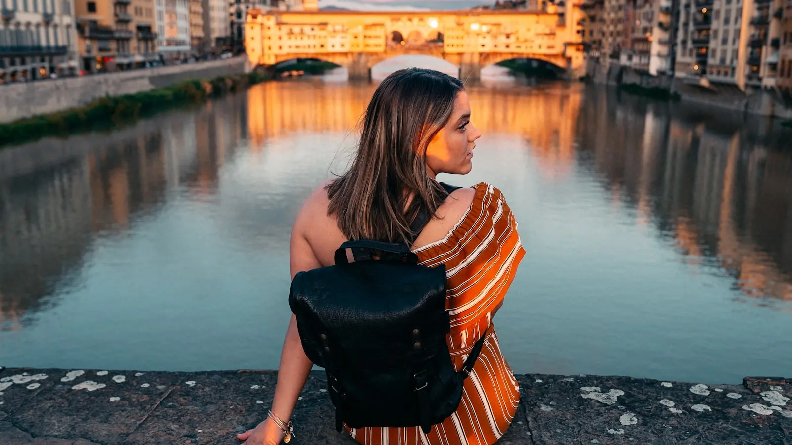 How Can Solo Travelers Organize Europe Trip Photos Without Losing Context?