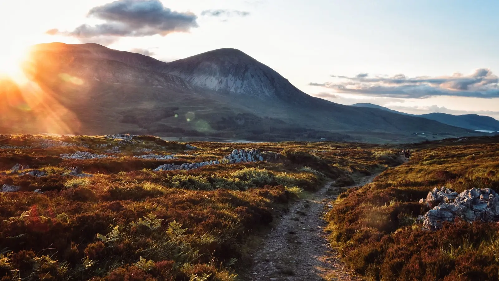 How can you prevent altitude sickness on Scottish hikes?