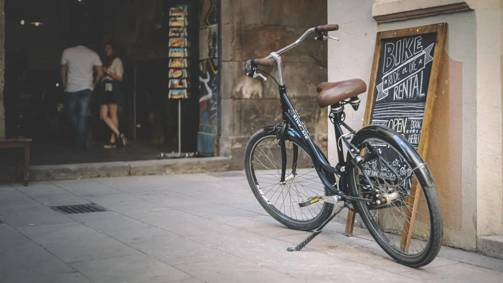 How Can Solo Travelers Plan 3 Relaxed Days in Barcelona?