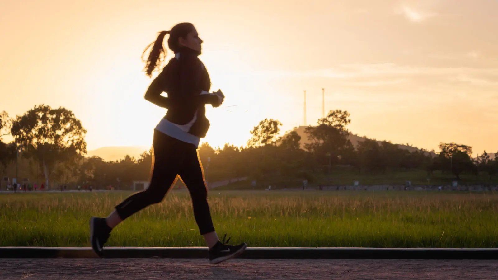 How Should You Run After Travel Delays and Poor Sleep?