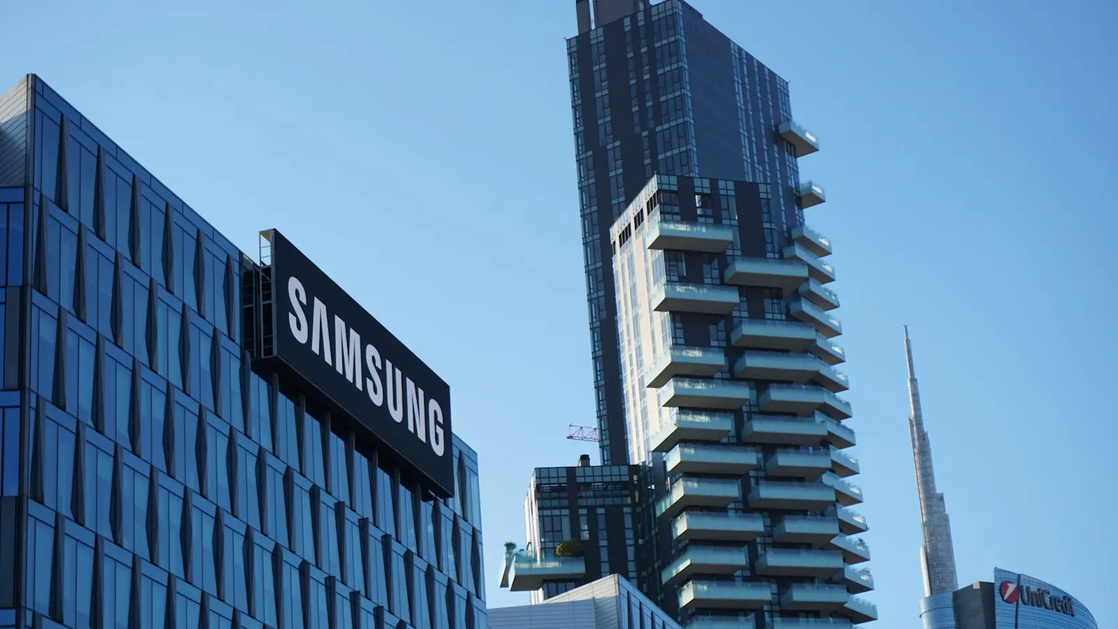 Samsung Galaxy S26 Ultra Erases Screen Protectors But Demands A Ransom