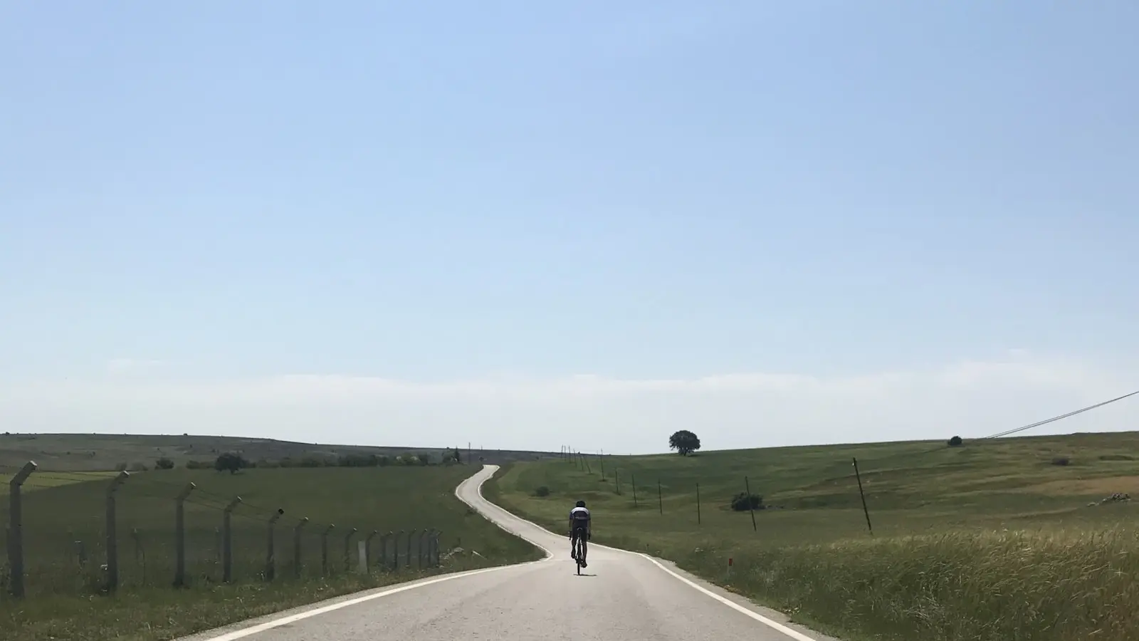 Why Can a Scenic Road Route Feel Harder Than Its Mileage?