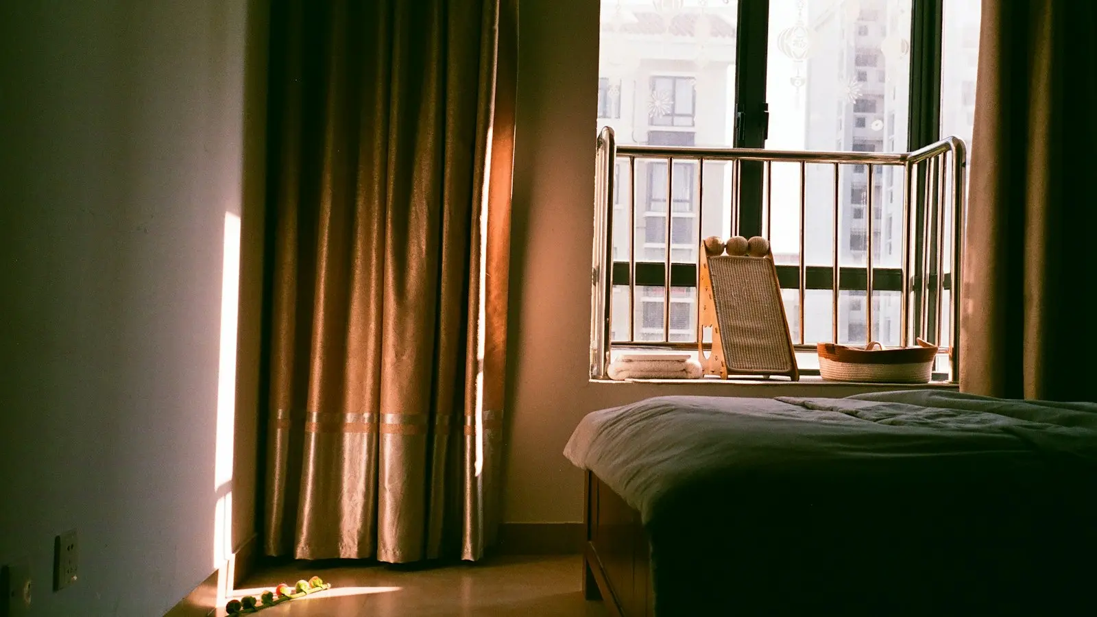 How Can You Stop Waking Up Tired After Eight Hours?