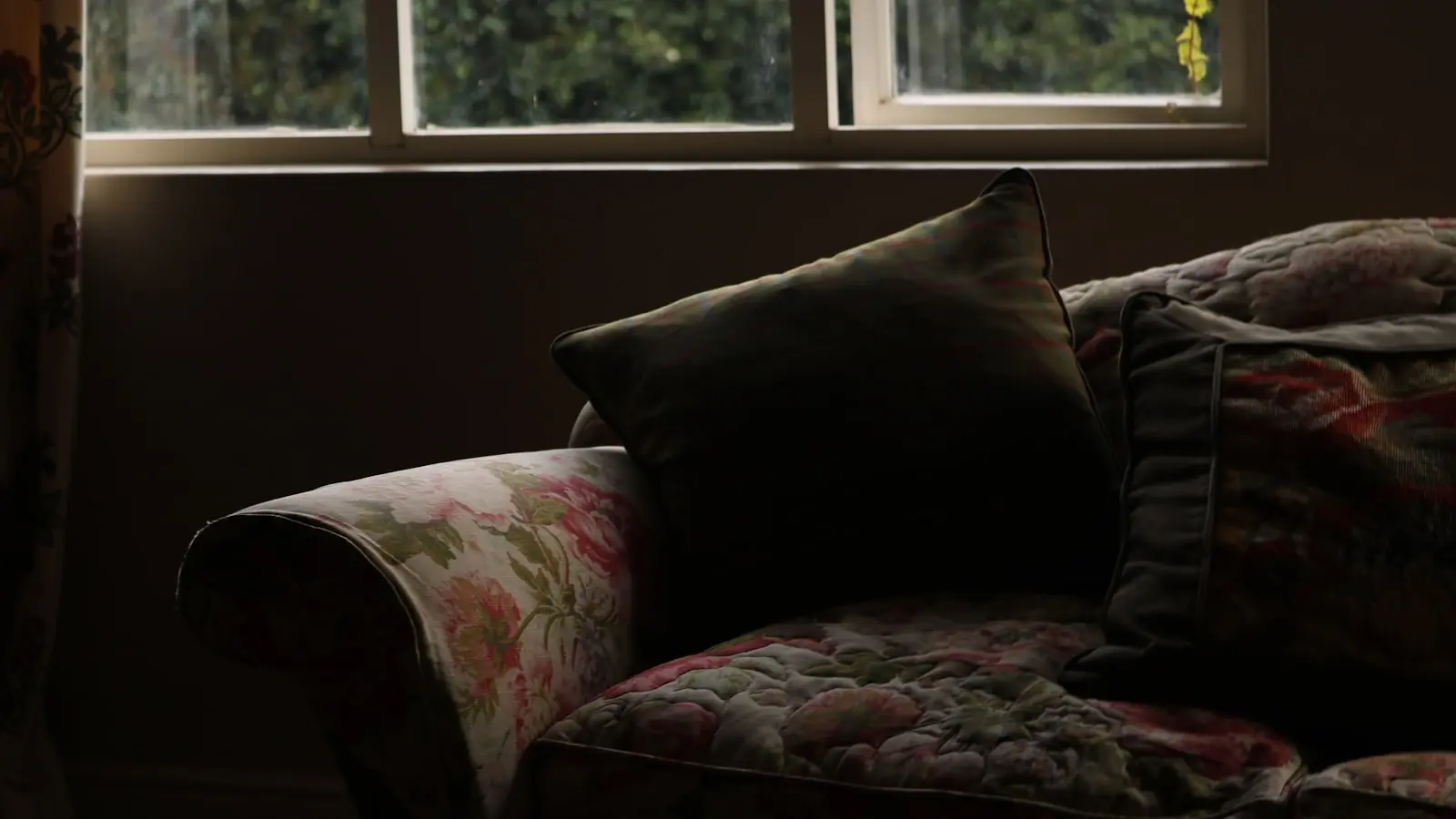 Why Do Massive Television Shows Always Fail in Their Final Seasons